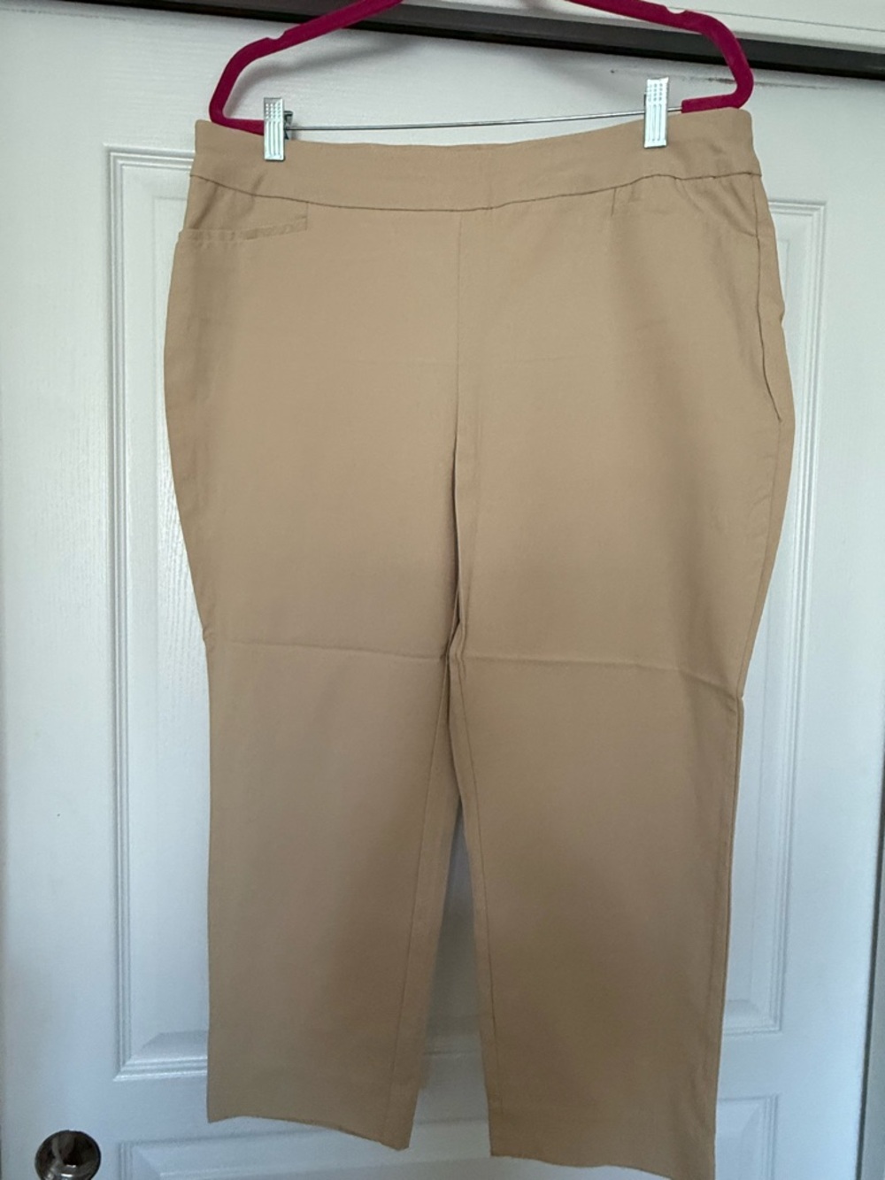 Chicos Women's So Slimming Tan Pull-On Pants